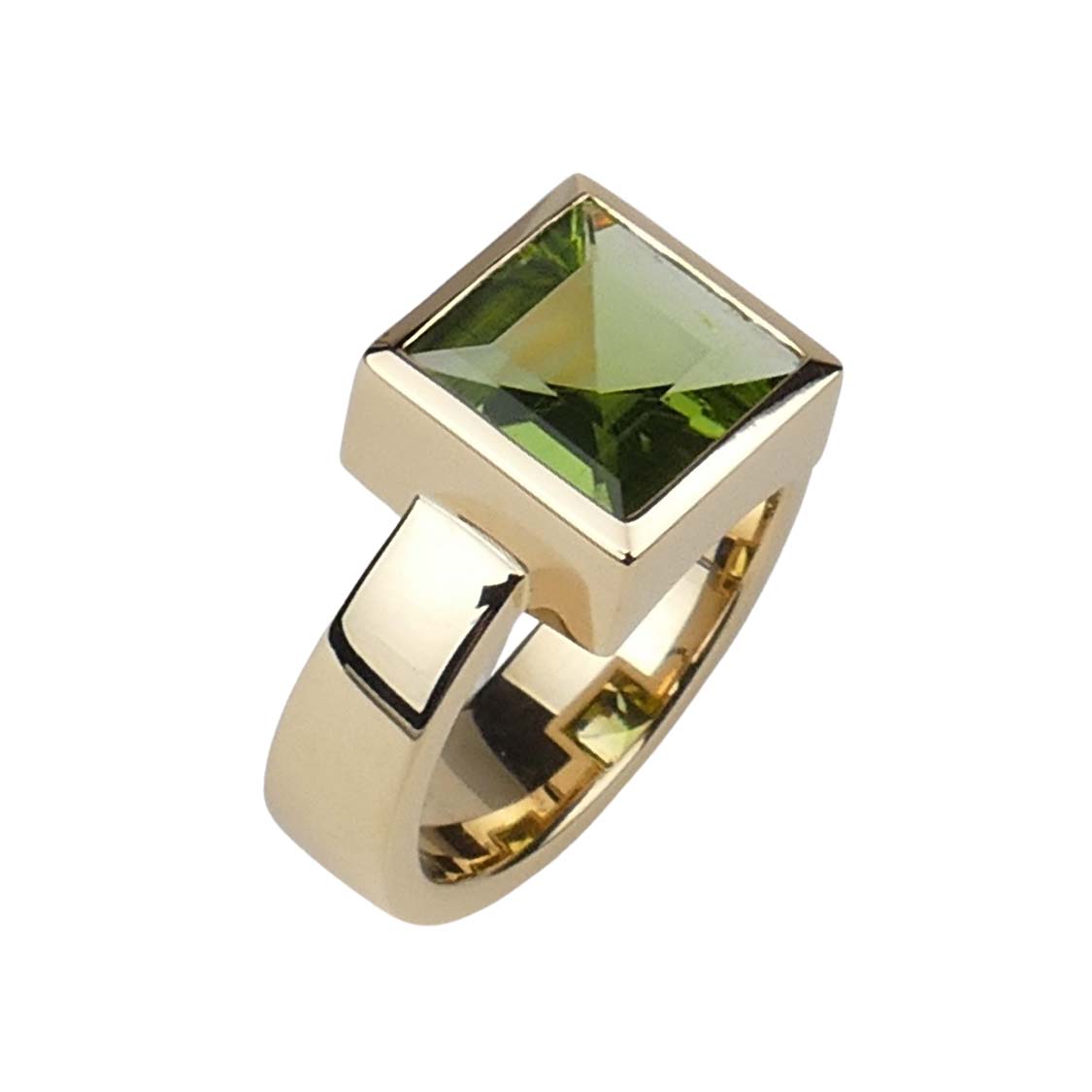 Damenring mit Peridot Gelbgold 750/000 Handarbeit